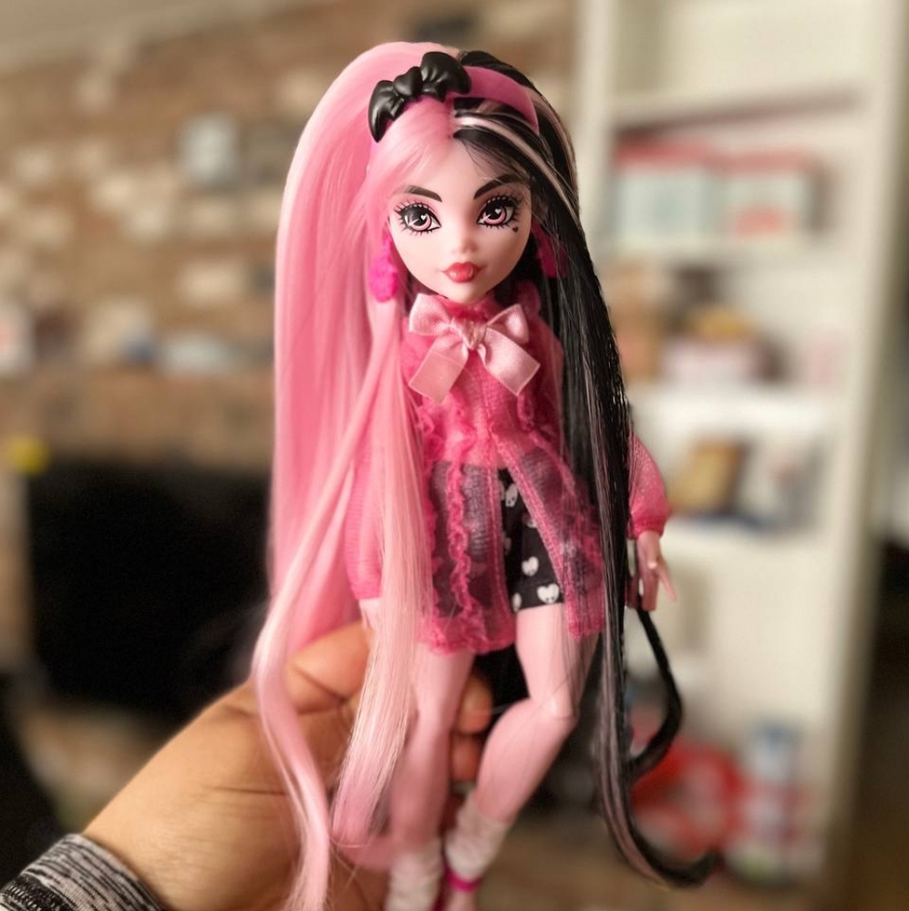 Draculaura Custom monster high doll